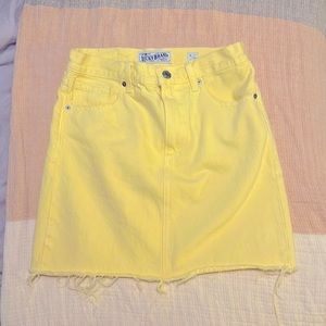 Yellow jean mini skirt by Lucky brand. Size S. NWOT!!